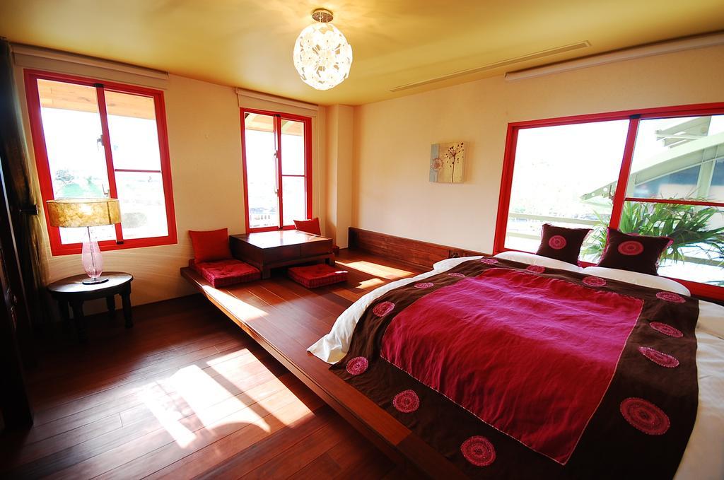 March 3 B&B Yilan Luodong Esterno foto
